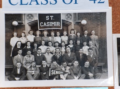 Class of 1942.jpg Class of 1942.jpg